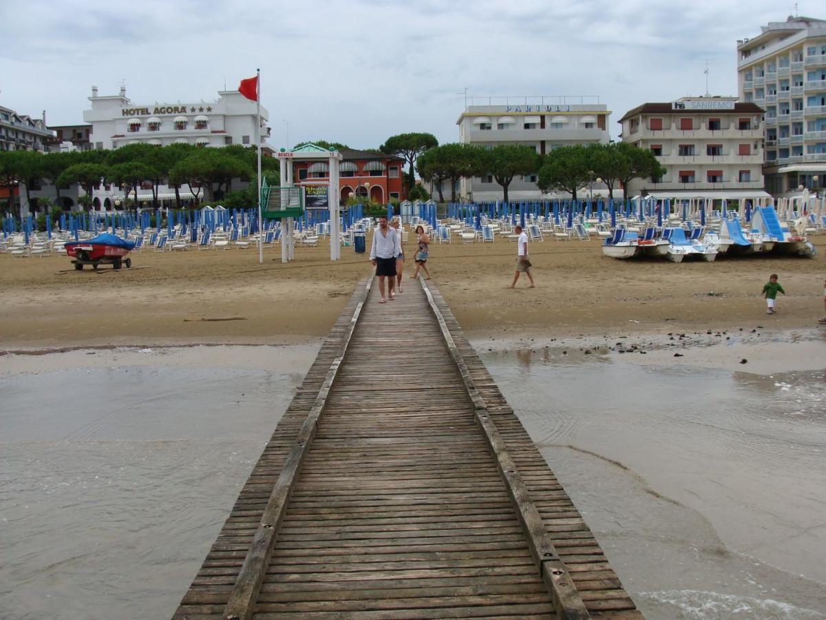 Hotel Parioli Lido di Jesolo Exterior foto