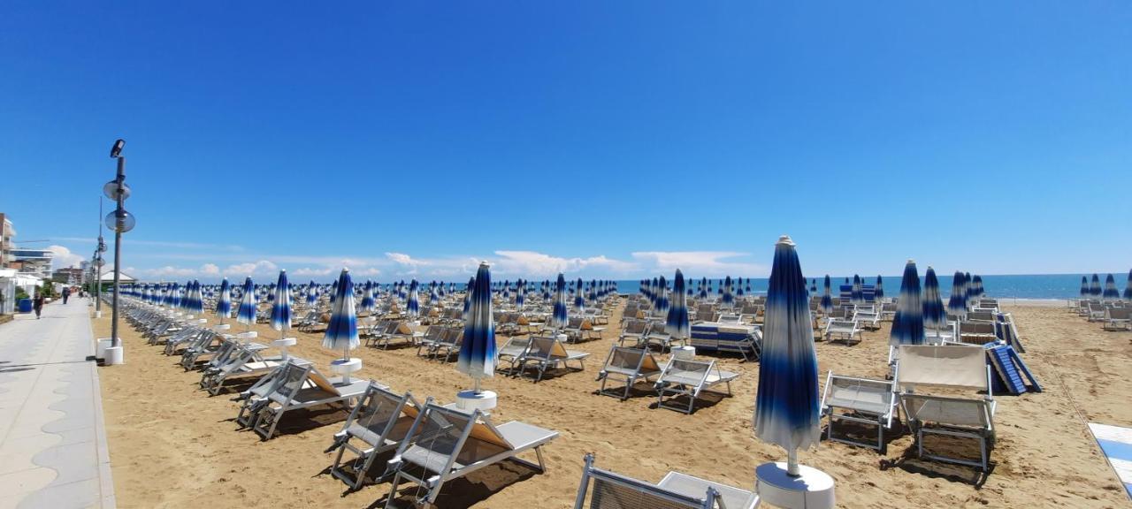 Hotel Parioli Lido di Jesolo Exterior foto